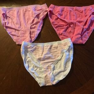 Ladies Pink Cotton Panites Hicut  New without Tags Small